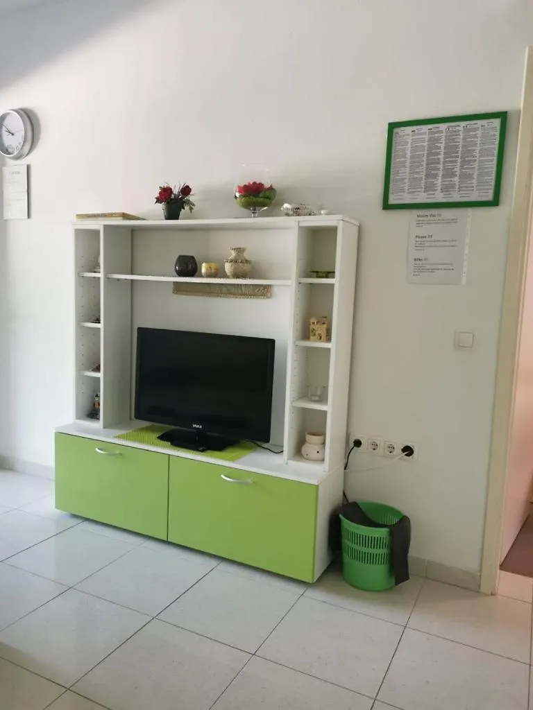 شقة Apartmani Lucija فير
