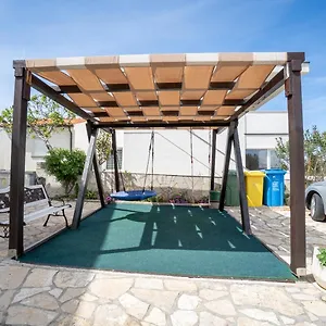 Apartmán Pavic, Vir